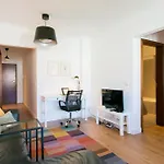 E Confortavel Junto Ao Bairro Da Graca * Lisboa