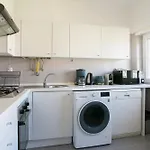 E Confortável Junto Ao Bairro Da Graça