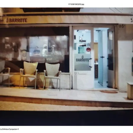 E Confortável Junto Ao Bairro Da Graça *