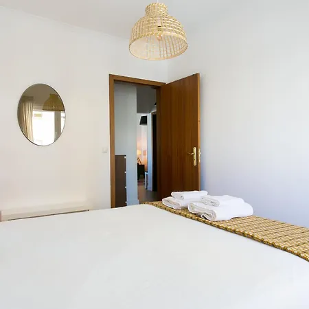 E Confortavel Junto Ao Bairro Da Graca * Lissabon